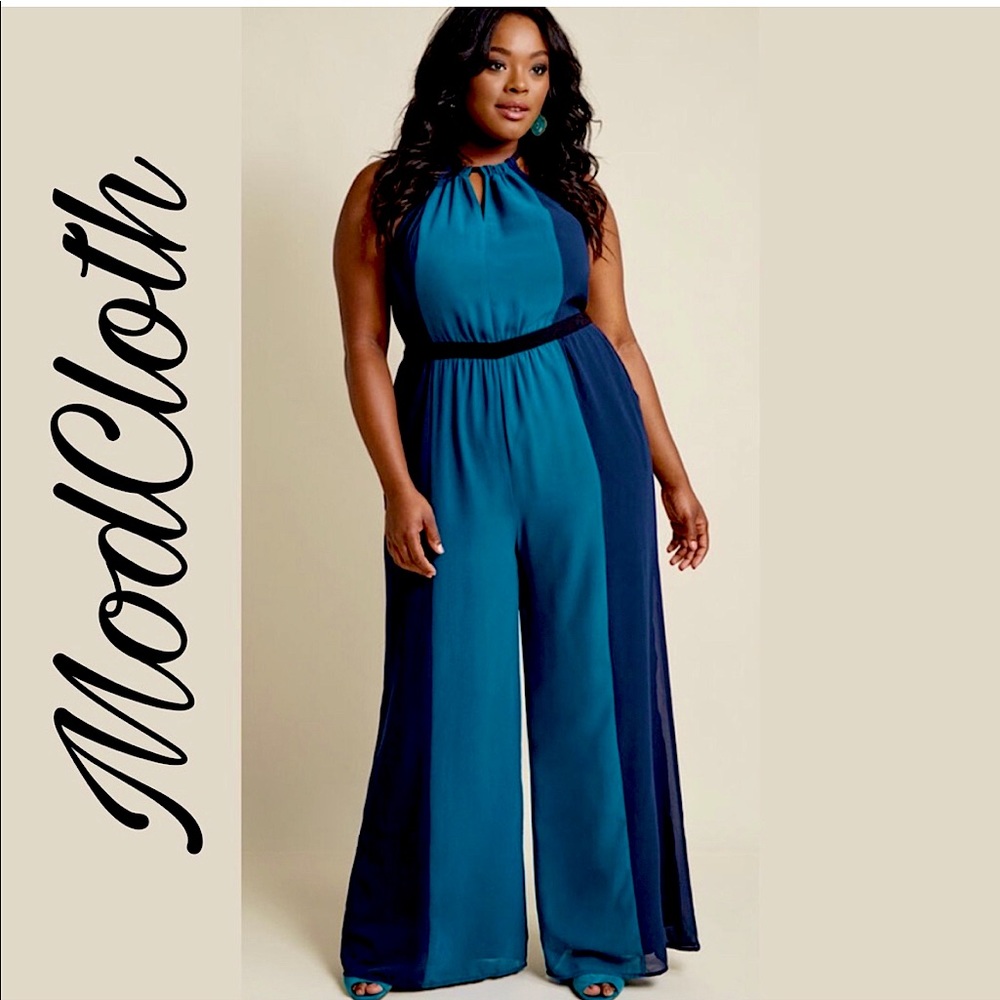 Stunning Jumpsuit in Navy and Lagoon Blue.  It has pockets!